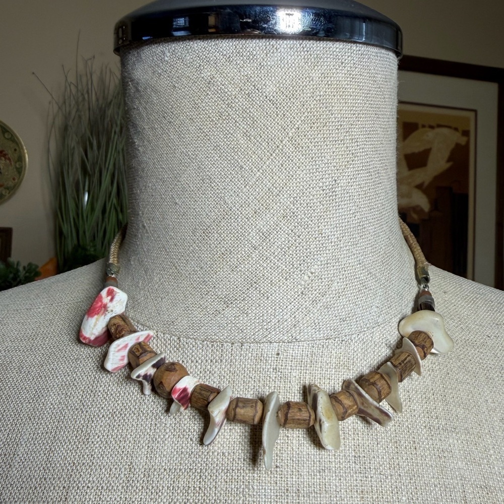 Vintage Tribal Shell & Wood Bead Surfer Choker Necklace